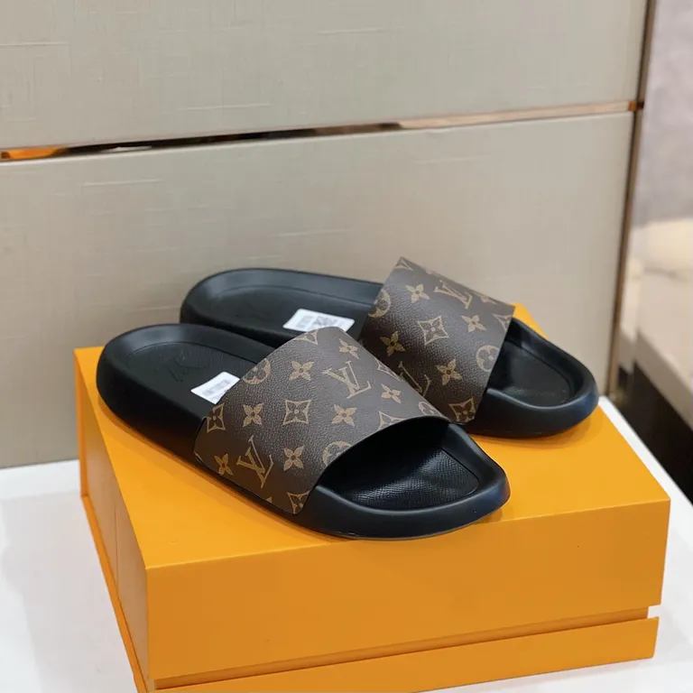 Louis Vuitton Shoe 